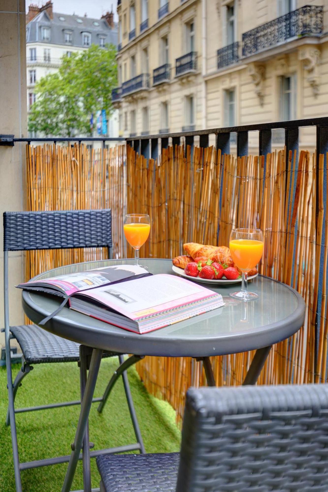 St Germain & Le Bon Marche With Balcony - Cityapartmentstay Paris Exterior foto