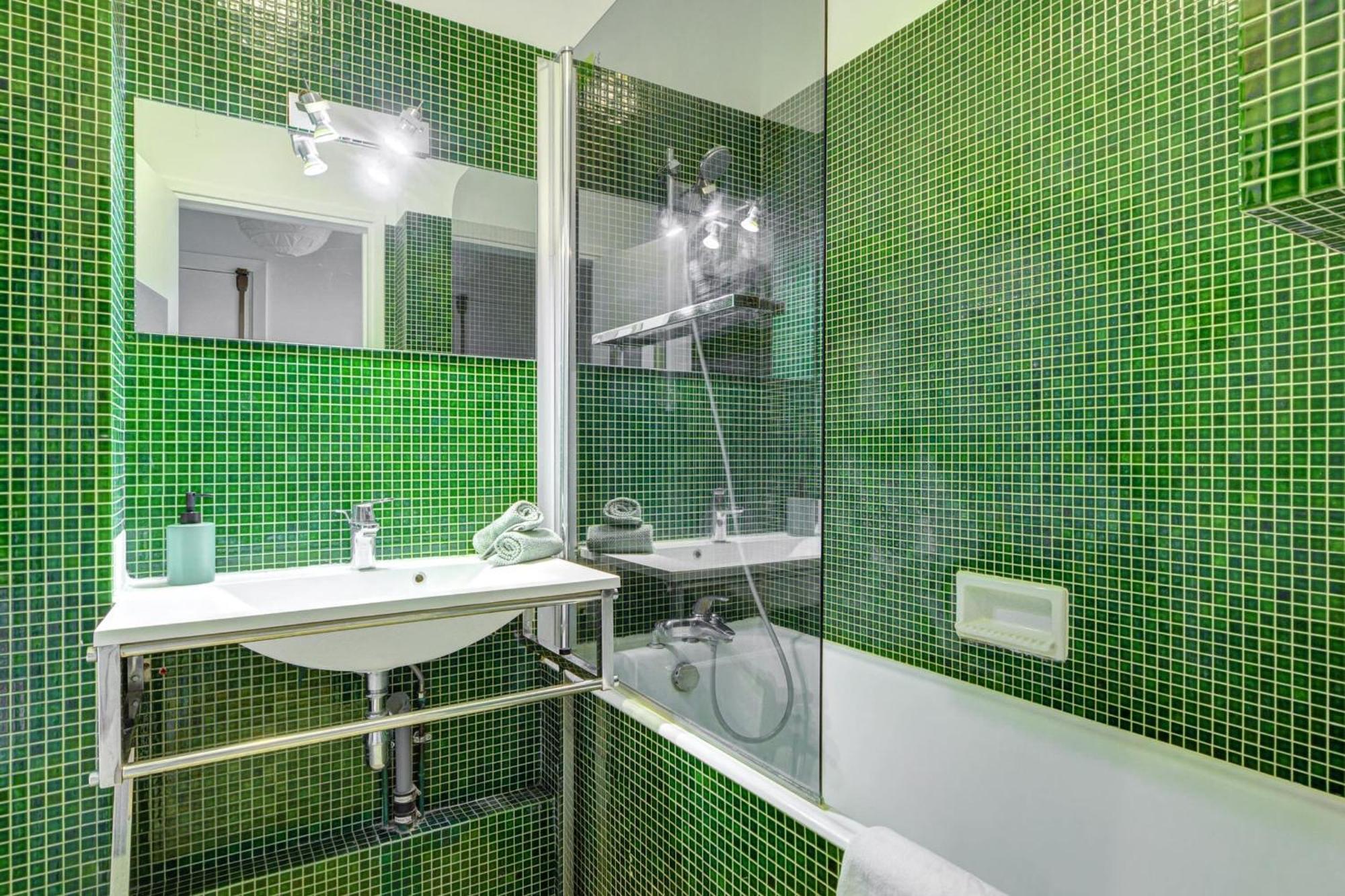 St Germain & Le Bon Marche With Balcony - Cityapartmentstay Paris Exterior foto