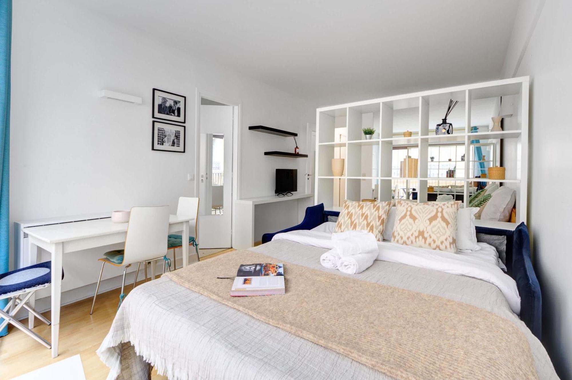 St Germain & Le Bon Marche With Balcony - Cityapartmentstay Paris Exterior foto